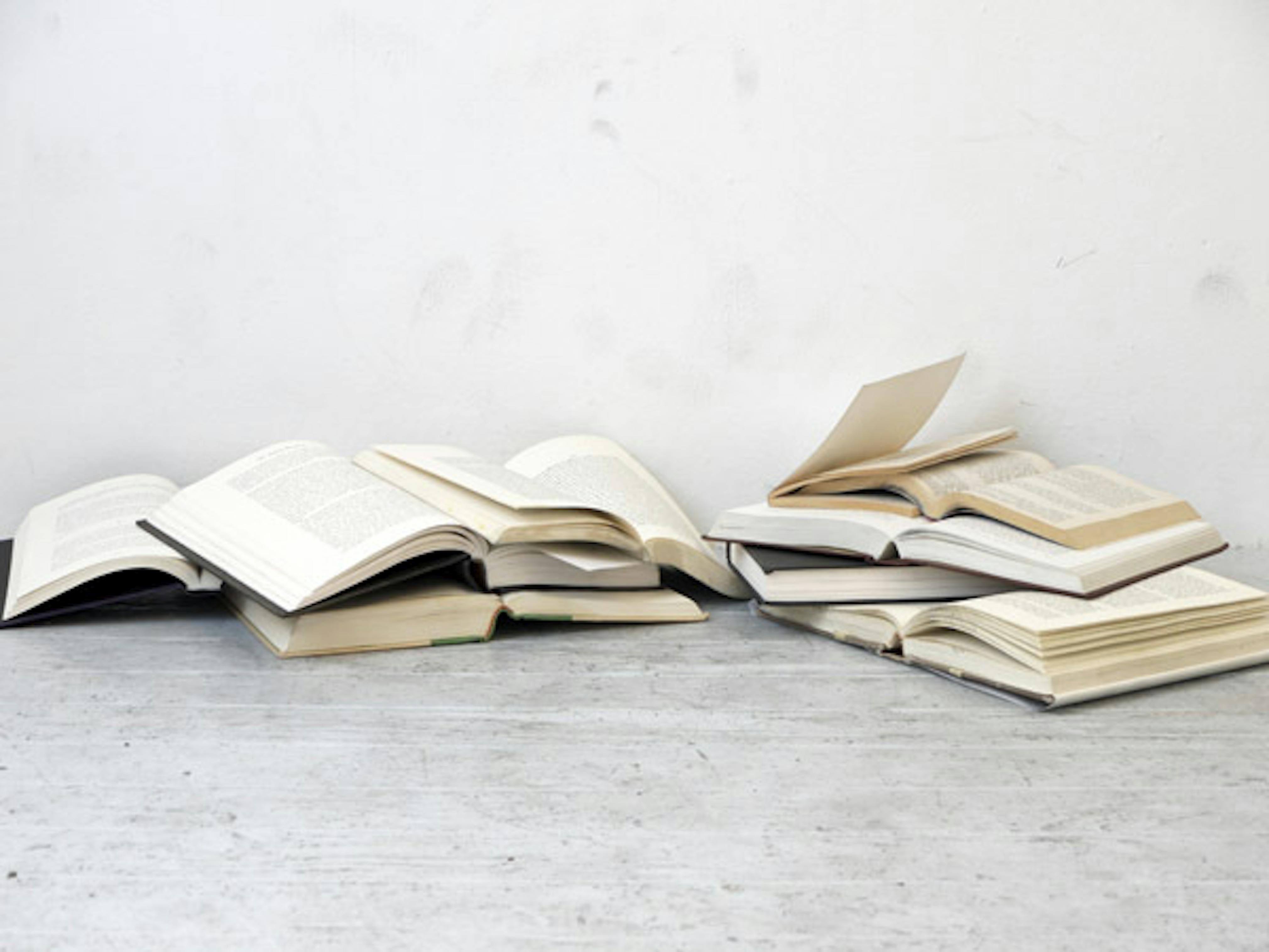 Paul Mpagi Sepuya
	Studio, July 12 (Vita, Harold, Violet, Virginia, Jack, Patricia and Patti), 2010
	ed. of 3 + 1 AP
	Collection Elizabeth Redleaf, Minneapolis, MN